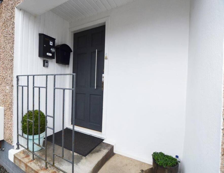 트룬 Ideally Located Modern Flat 아파트 외부 사진